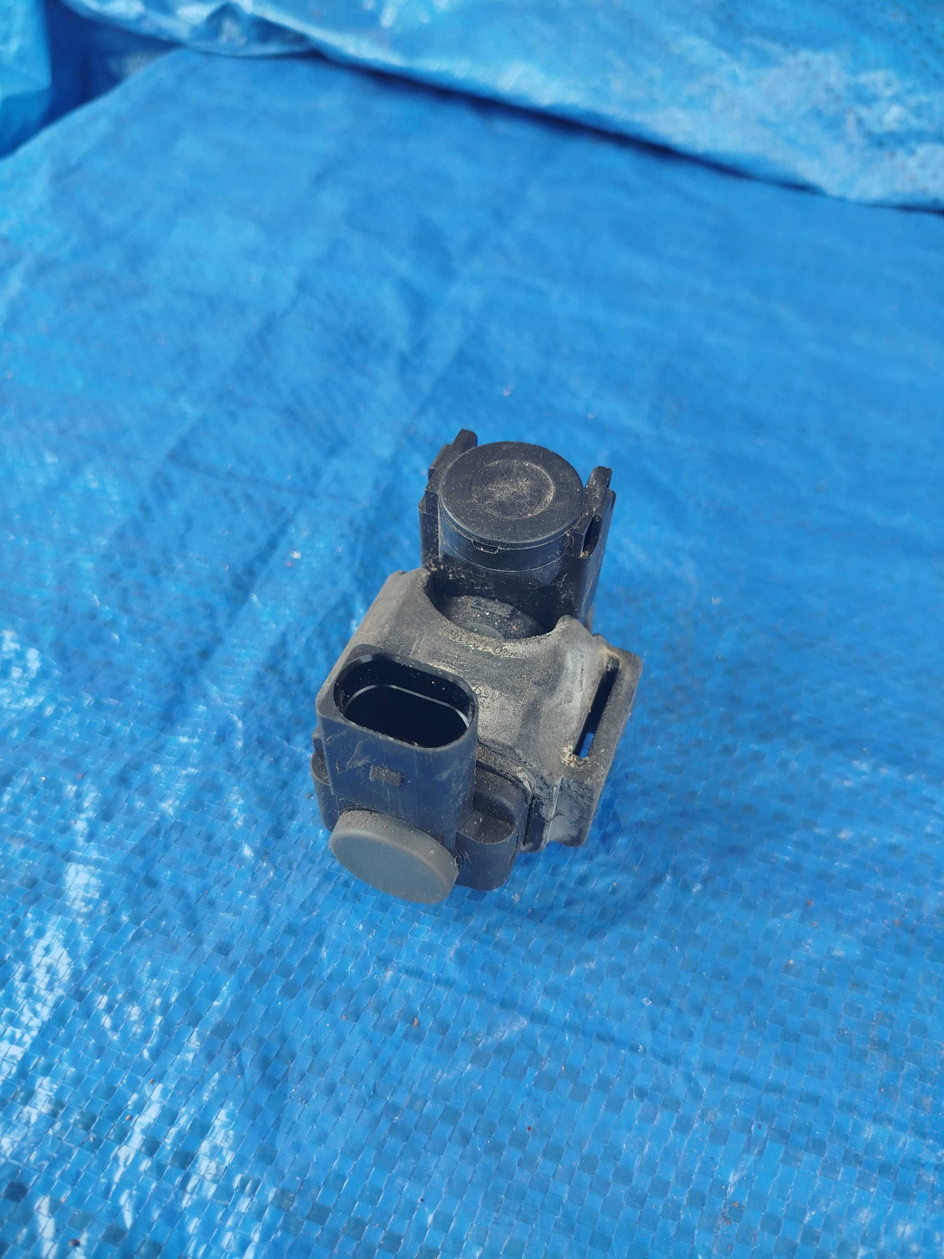 Клапан вакуумний VAG 06M906609 Audi Q5, A4