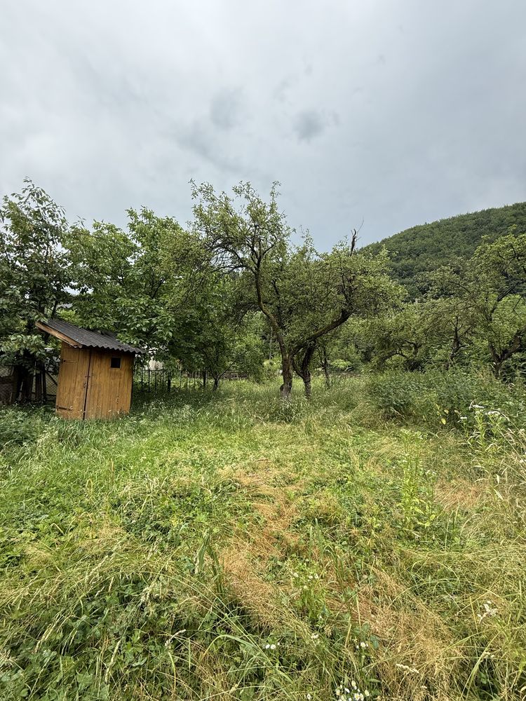 Будинок серед гуцульських Карпат. Косів. Вдала інвестиція