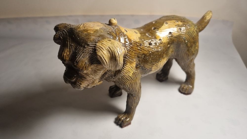 Cão Paliteiro em faiança das Caldas da Rainha