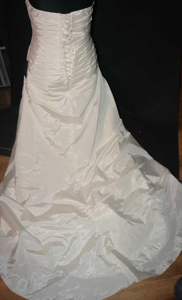 Suknia ślubna Orea Sposa 46 Ivory