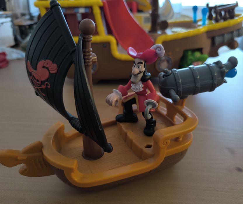 Statek Łajbek Jake Hak z Nibylandii