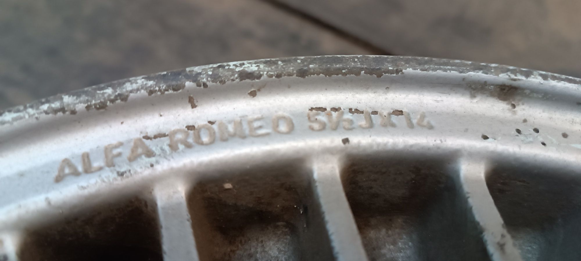 Продам диски Альфа Ромео 2 шт r14 4x98
