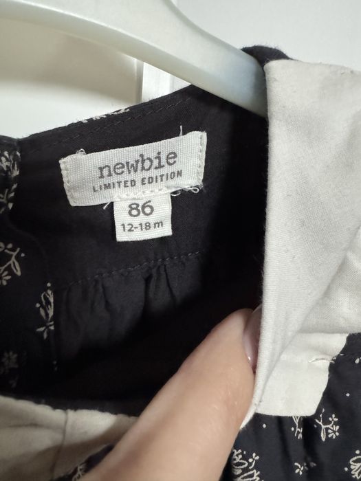 Piękna sukienka Newbie roz. 86