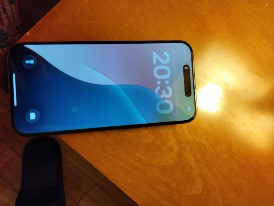 iPhone 15 pro com dois anos de garantia