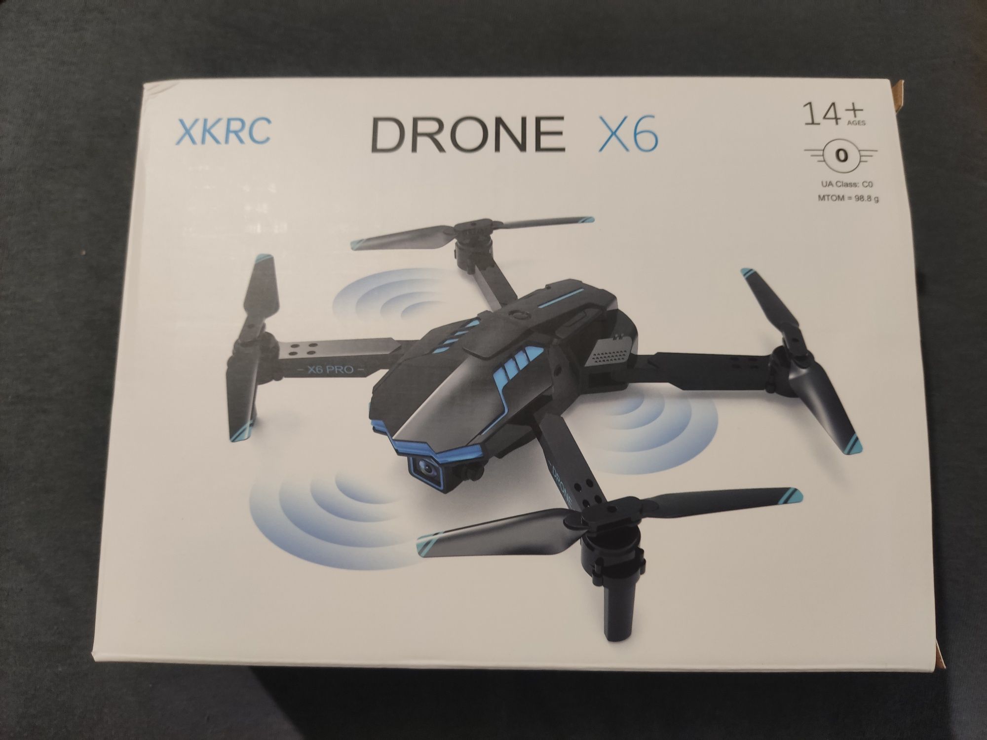 Nowy Dron X6 z kamerą