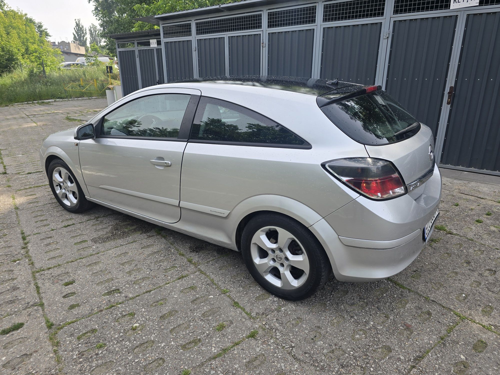Astra gtc 1.6 LPG klima tanio