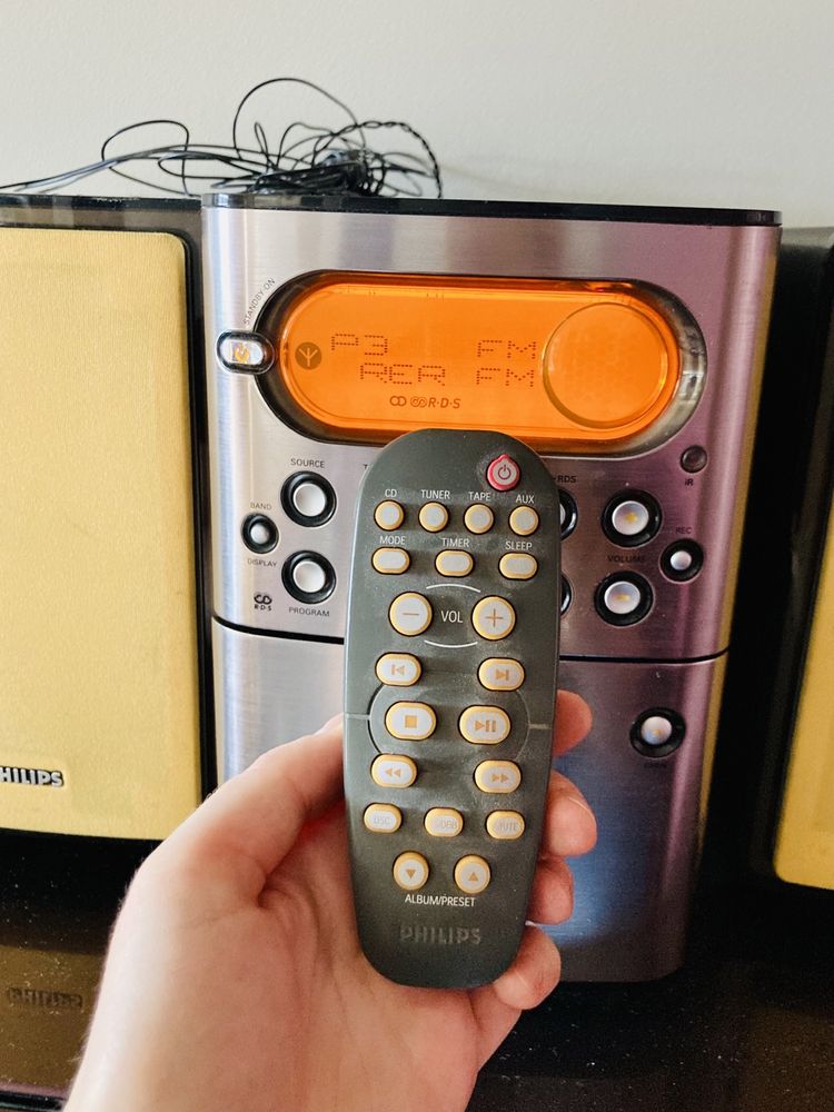 Mini wieża Philips MC-M250