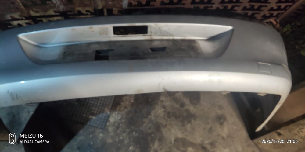 Задний бампер Рено Симбол Клио 2 бу