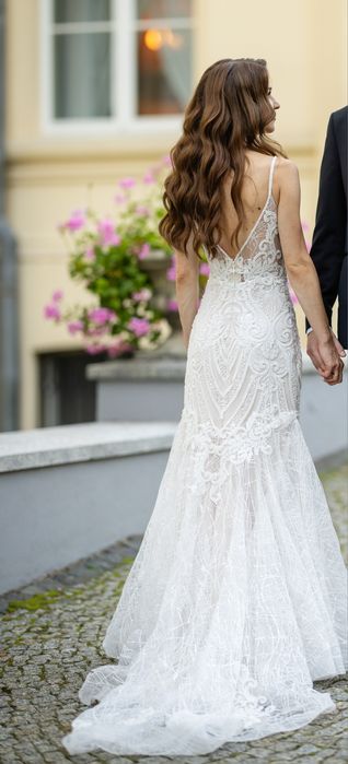 Suknia ślubna syrenka  z trenem - Kaledonia Keira XS