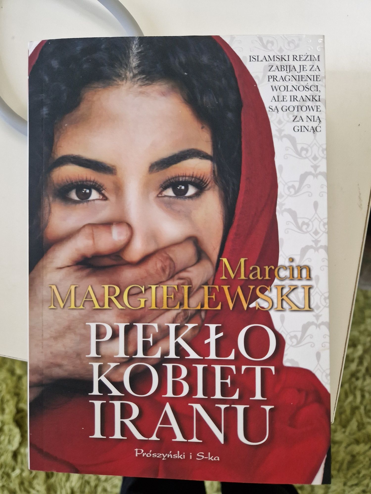 Książka piekło kobiet Iranu