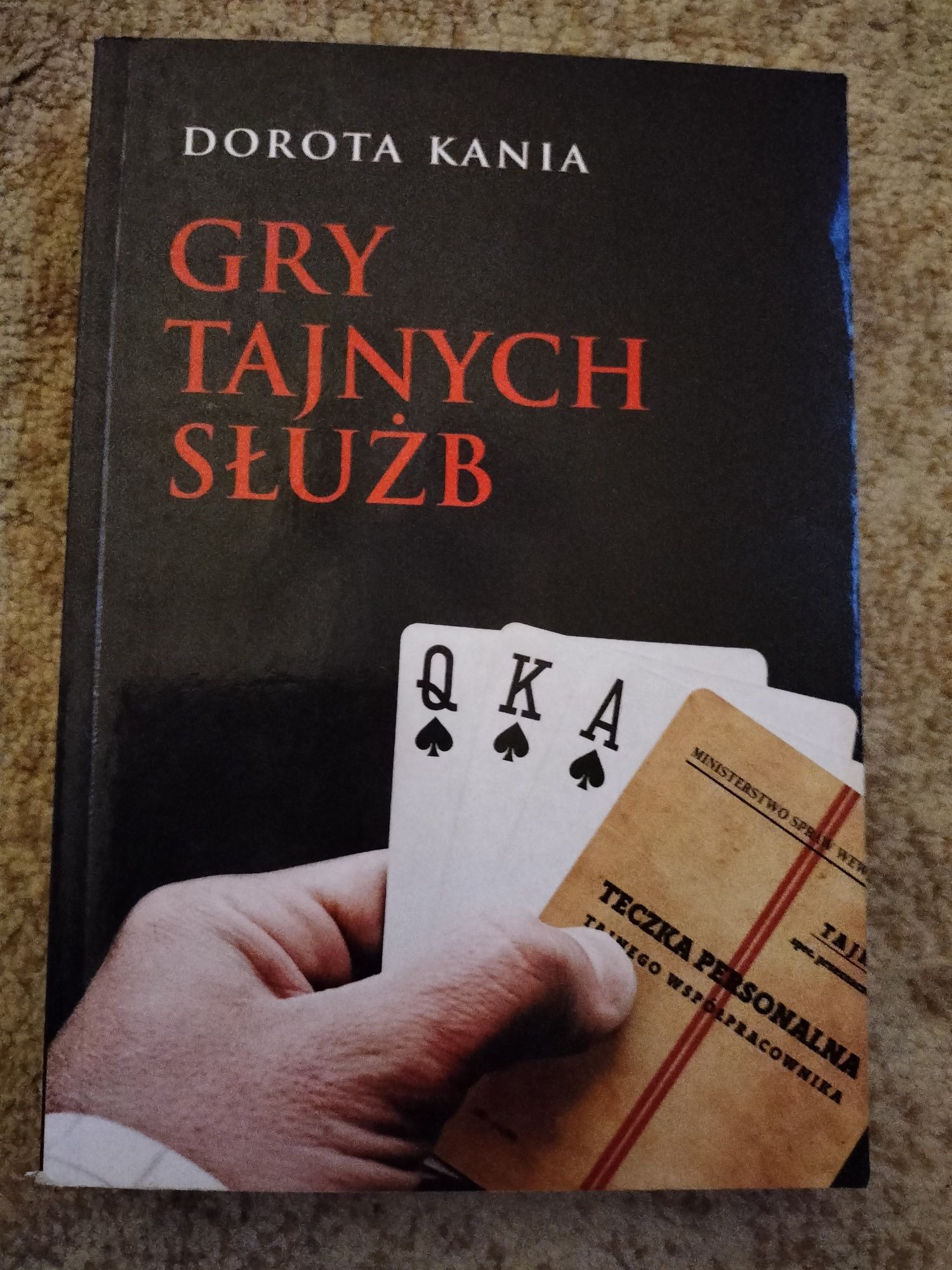 Gry tajnych służb