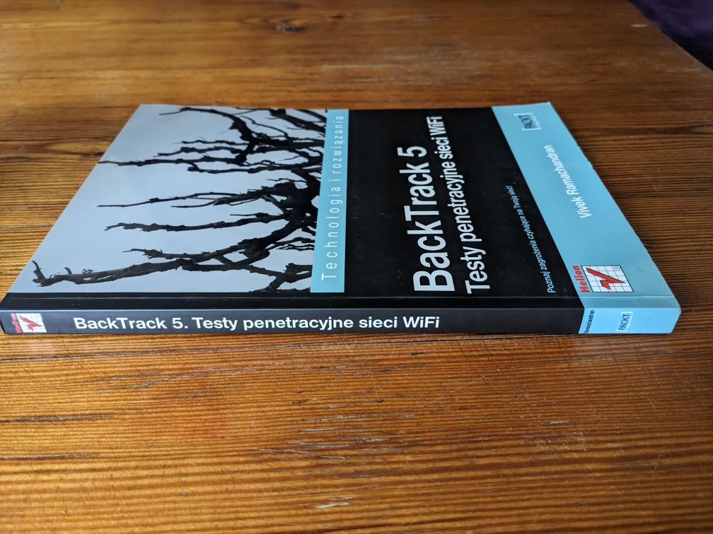 BackTrack 5. Testy penetracyjne sieci WiFi - Vivek Ramachandran