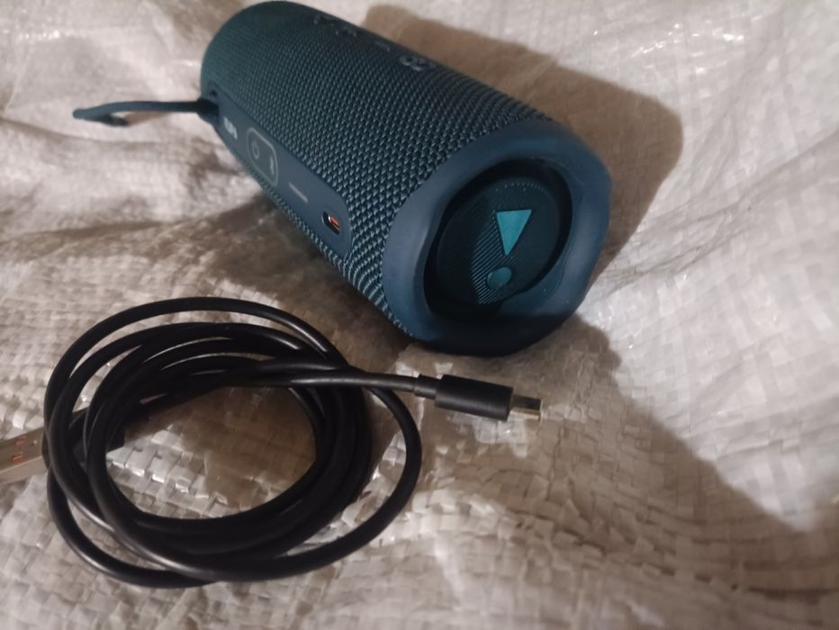 Jbl flip 6 original GG.темно синия цвета.+ Шнур.