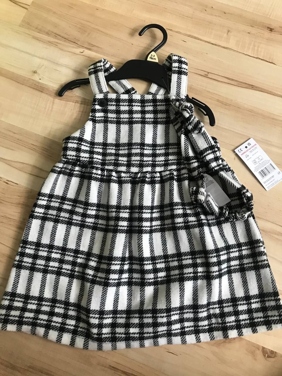 Nowa sukienka dla dziewczynki 98-104