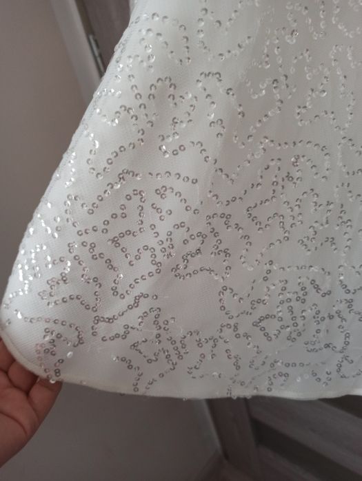 Sukienka ślubna wiązana