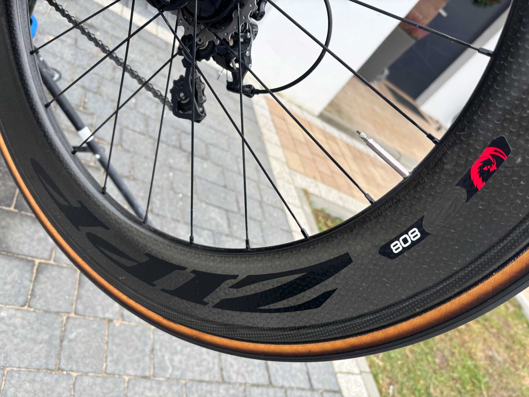 Fuji Norcom 1.1 na kołach ZIPP 808 Firecrest roz. 51