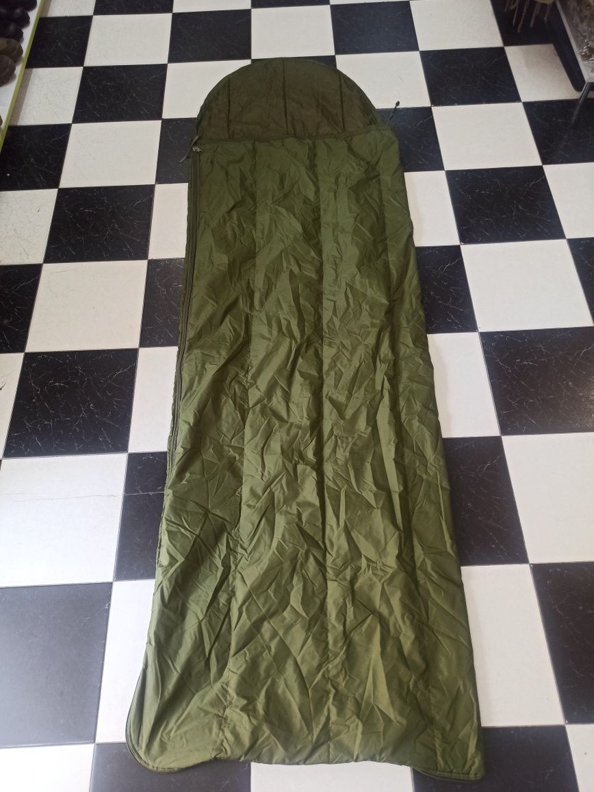 Літній спальний мішок Sleeping Bag Warm Weather Британія

Ціна б/в – 1