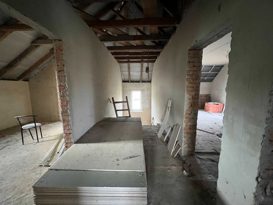 Продаж 5 кім будинку в Баришівці 250м2 в гарному районі - є відеоогяд!
