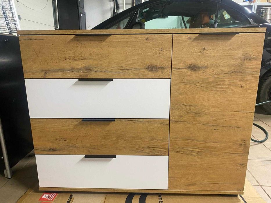 Nowa komoda na sprzedaż!