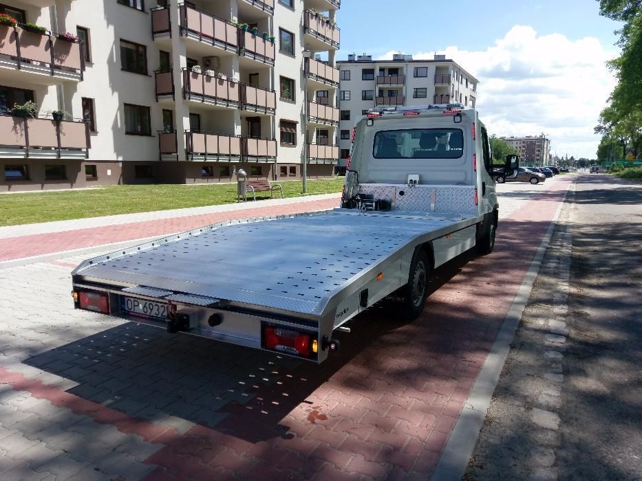 Autolaweta laweta holowanie POMOC drogowa transport Wynajem Usługi 399