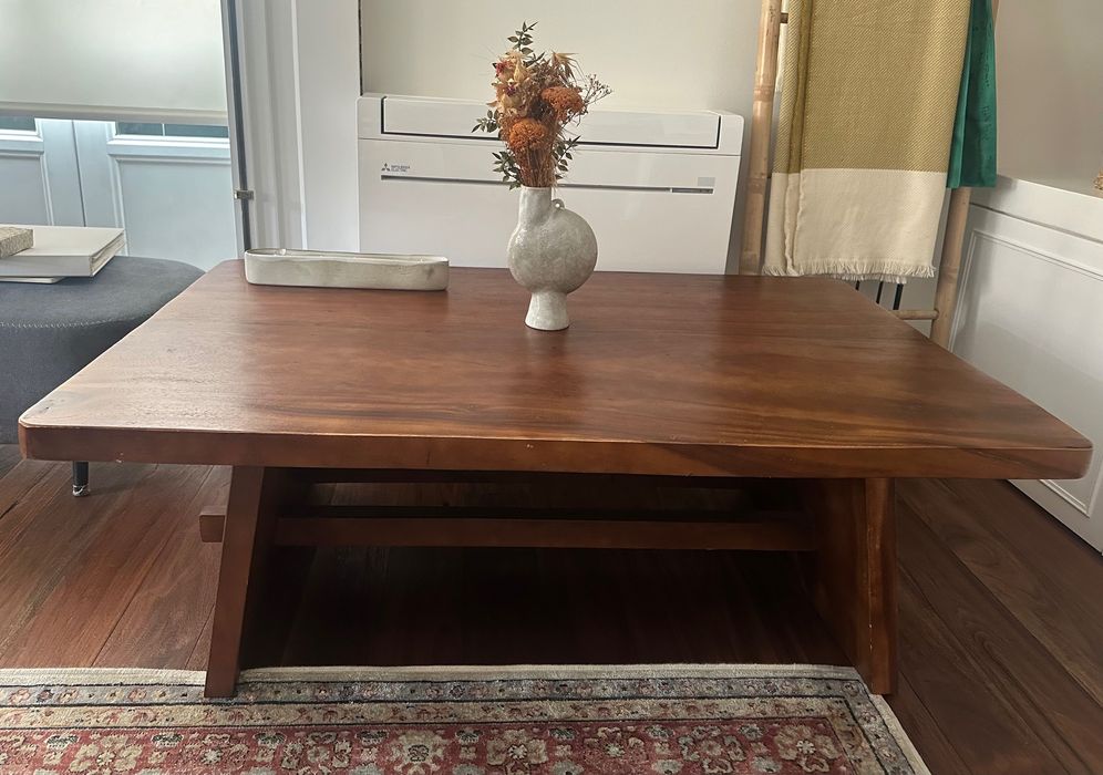 Mesa de centro em madeira maciça de olmo Zara Home