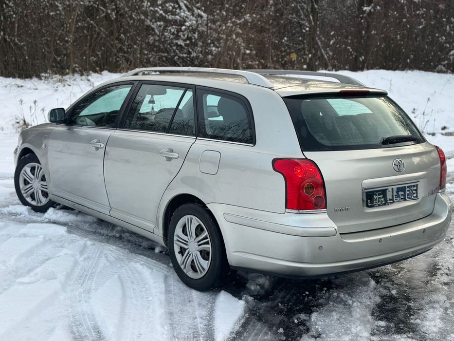 Toyota Avensis 2.0D4D для ЗСУ