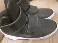 Ténis bota NIKE preto