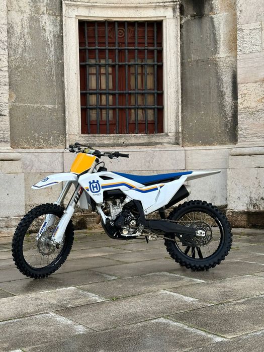 Husqvarna 250 FC heritage matrículada