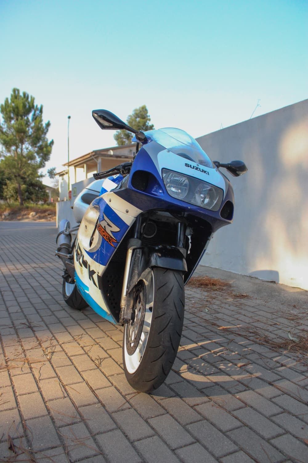 SUZUKI GSXR 600 SRAD ( 25kw de livrete )