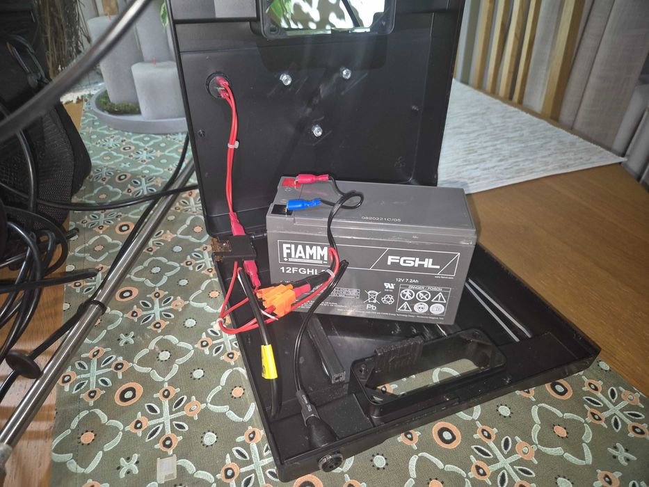 Ostateczna cena   1250!!! Echosonda Raymarine Dragonfly 5 Pro