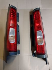 Trafic Vivaro II lift lampa prawa lewa tyl