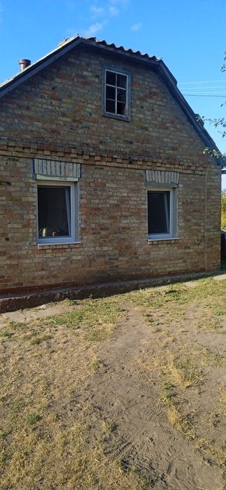 Продам дом в затишному селищі