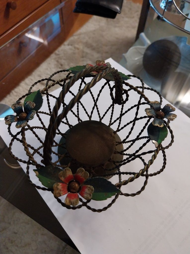 Cesta filigrana banhada em prata ( não limpa)