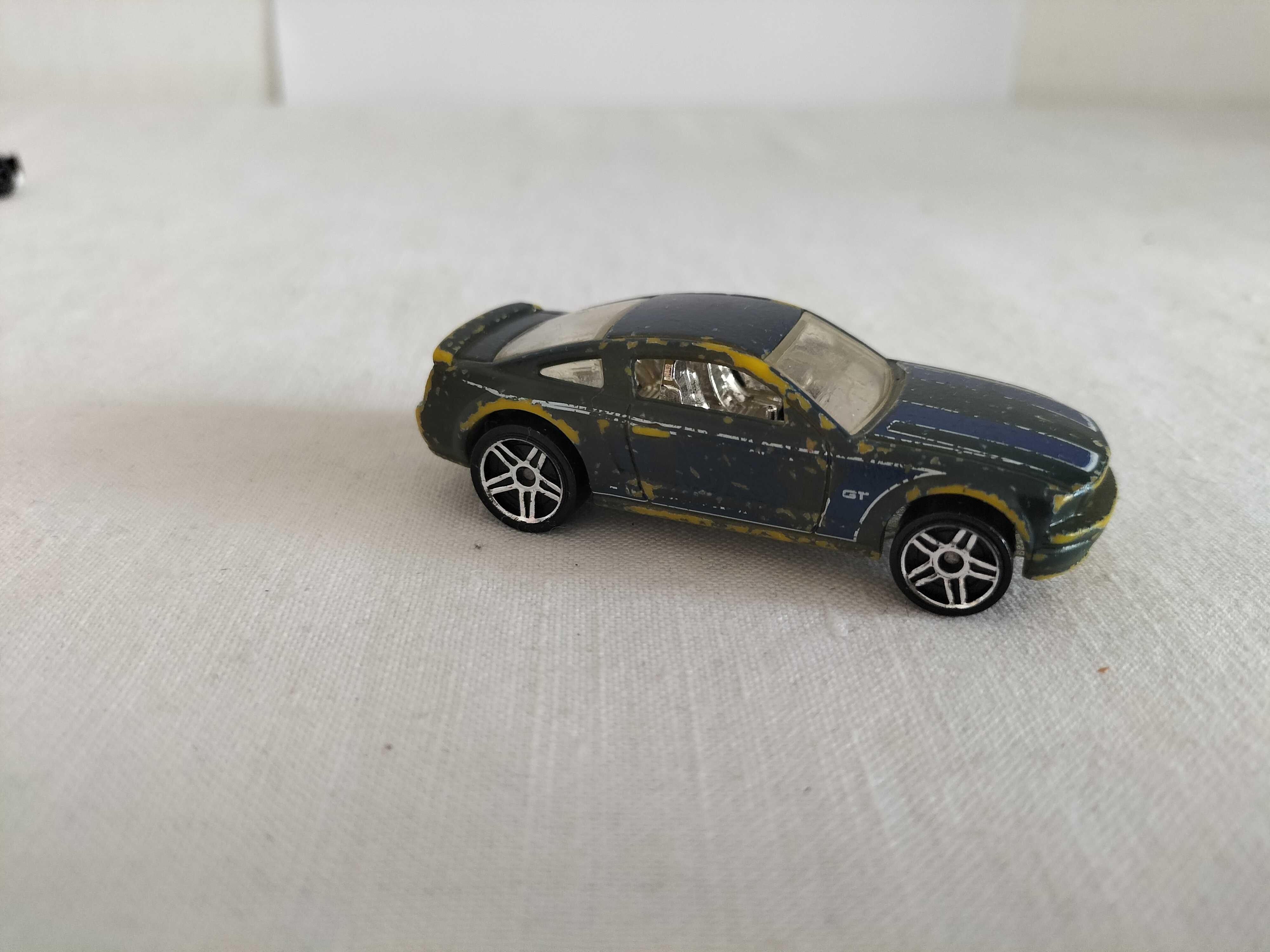 Hot Wheels Color Shifters 2005 Ford Mustang GT 1/64