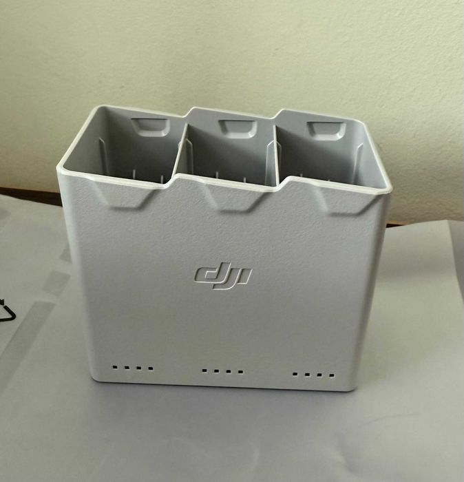 Hub Ładowania do 3 sztuk akumulatorów DJI Mini 3 4 Pro