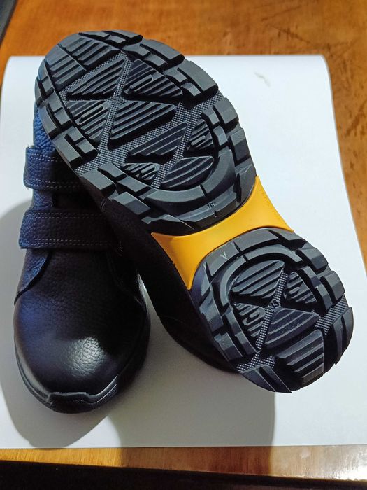 Кожаные зимние ботинки детские на мальчика, девочку, мех овчина 35 р