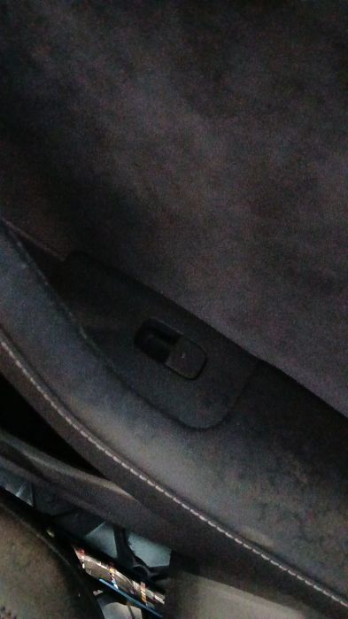 Comando / botão / interruptor vidros trás direito TESLA Model Y (5YJY)