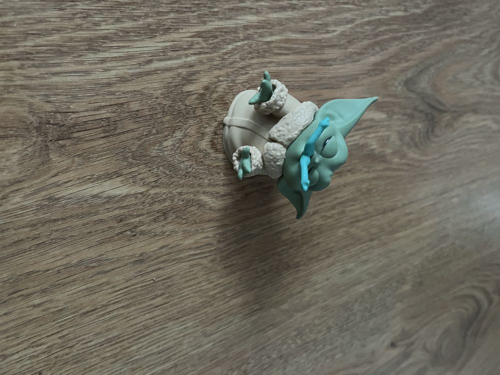Figurka star wars baby yoda
