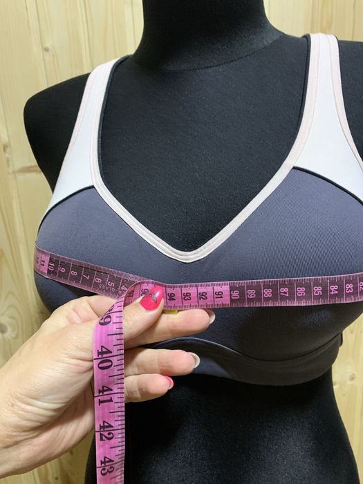 Топ, бюстгалтер, топік