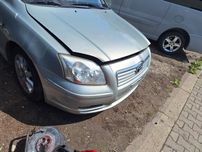 Toyota Avensis t25 kompletny kolor 6t1 przód zderzak maska blotniki
