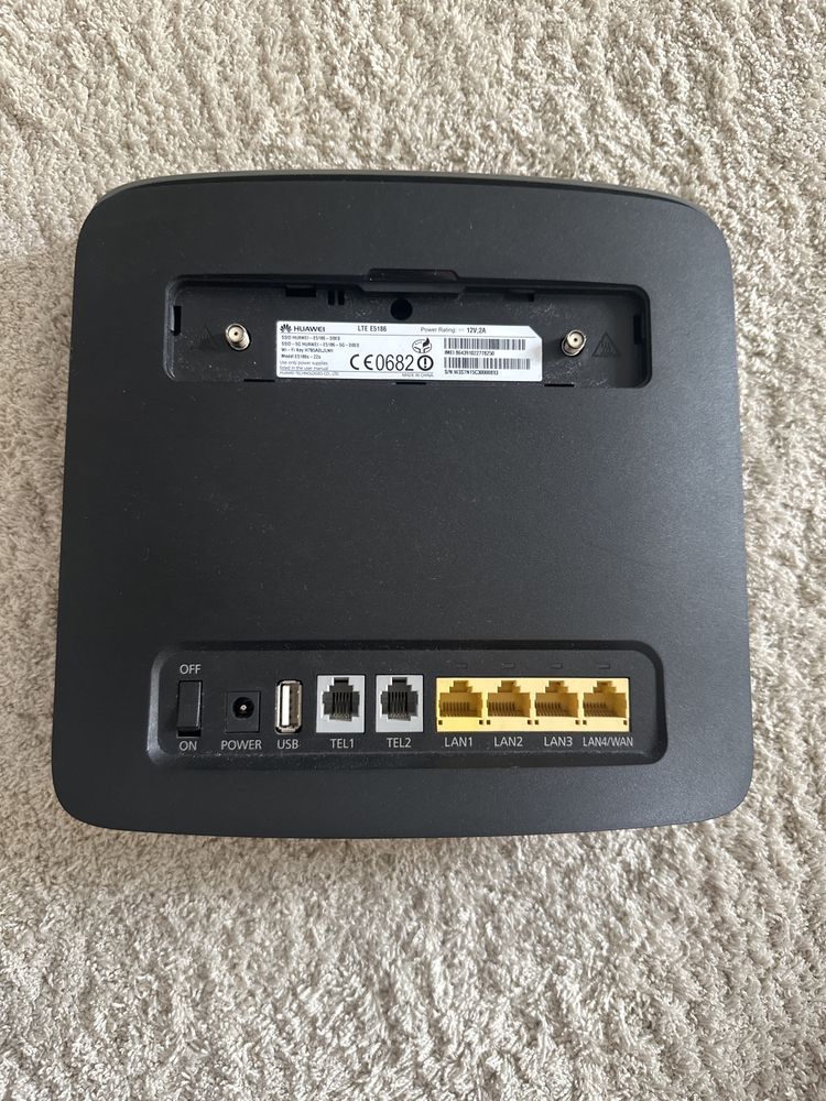 Modem z routerem GSM Huawei LTE E5186 s - 22a