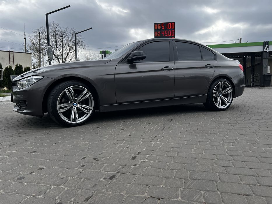 Bmw f30 328i  экономный автомобиль
