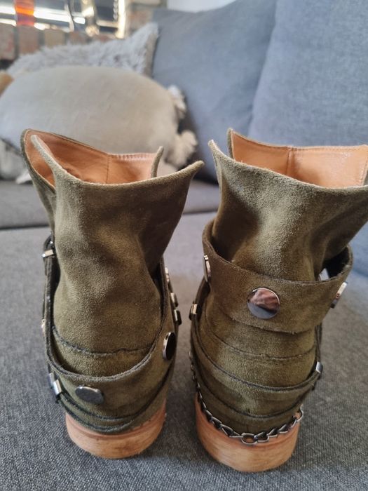 Piękne jesienne saszki, rozm.36, khaki, zamsz, łancuszki