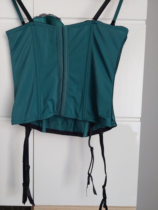 Gorsecik w rozmiarze B85 nowy!