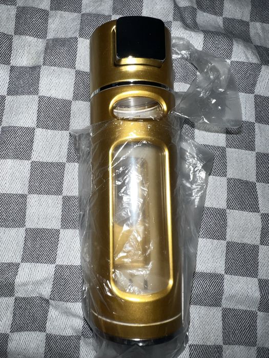 Nowy dozownik mydła w kolorze złotym 400ml