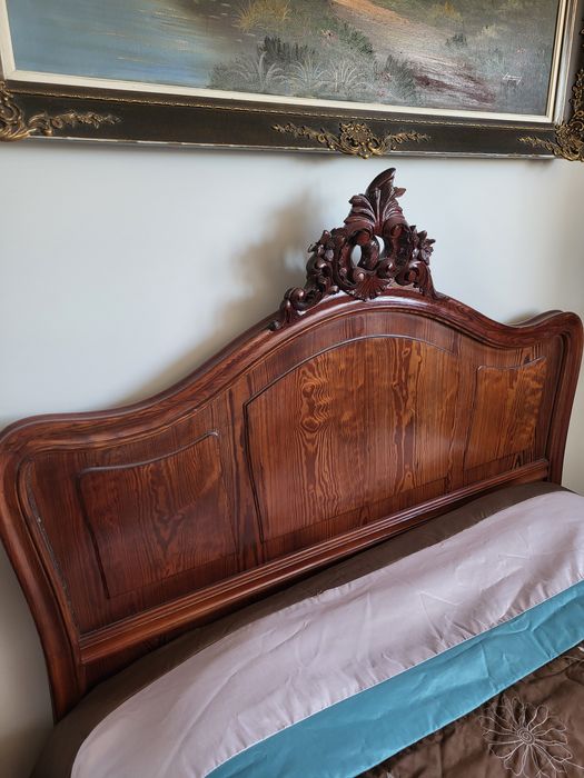 Łóżko ludwik drewniane