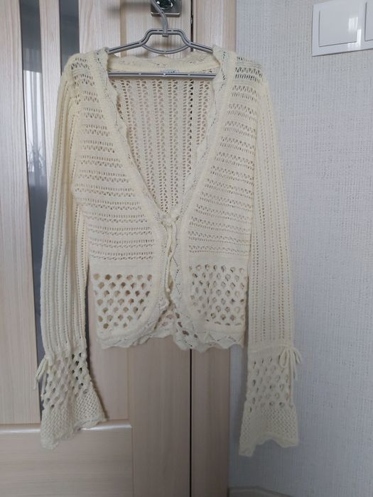 Кофтина xs/s  без гудзиків ажурна