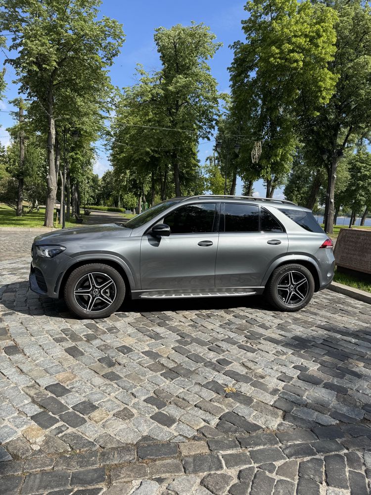 Продам Mercedes-Benz GLE300D 4 Matik