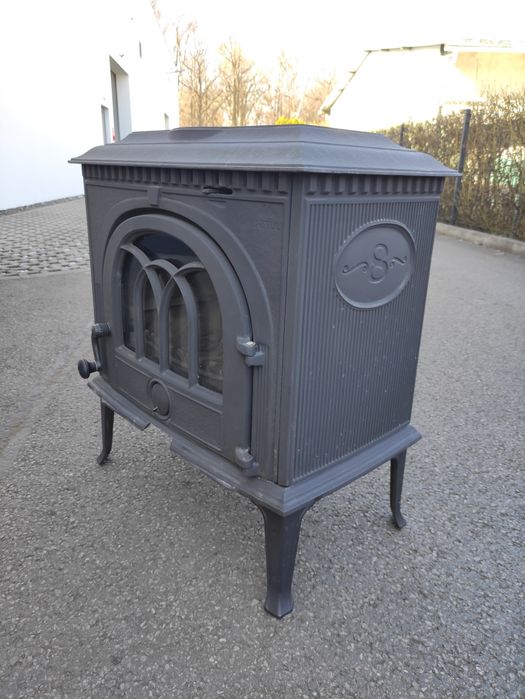 Kominek żeliwny Jotul 8