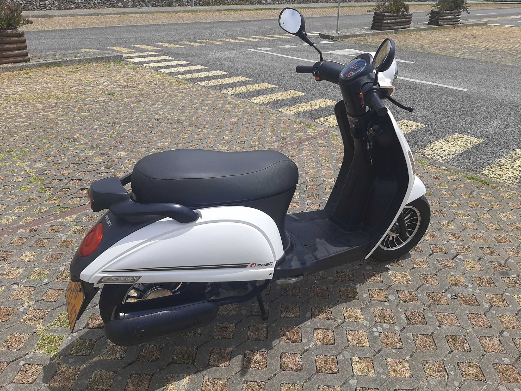 Mash 50cc 4t em muito bom estado